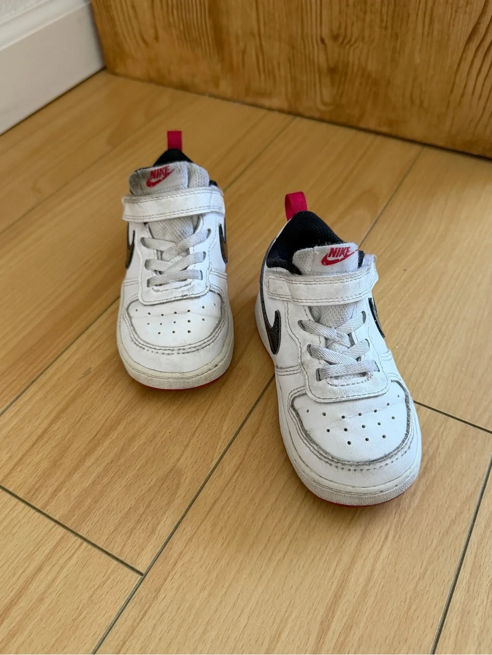 Nike Court Borough with Glitter Swoosh Size 8C